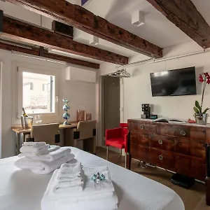 https://biennale-gallery-suite.hotelslidodijesolo.com